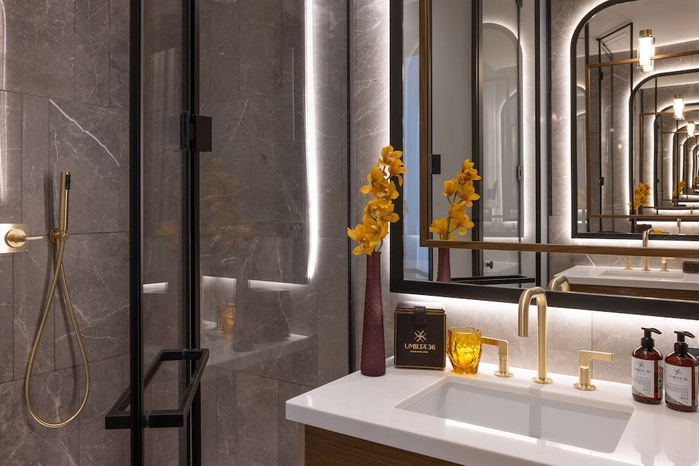 Umiltà 36 Superior Room 6