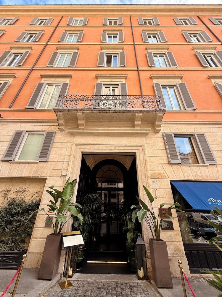 undefined Umiltà 36 7