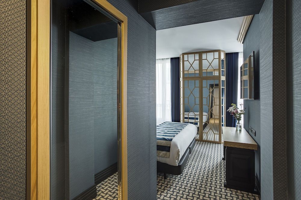 Room Mate Collection Alba, Madrid Standard Room 20