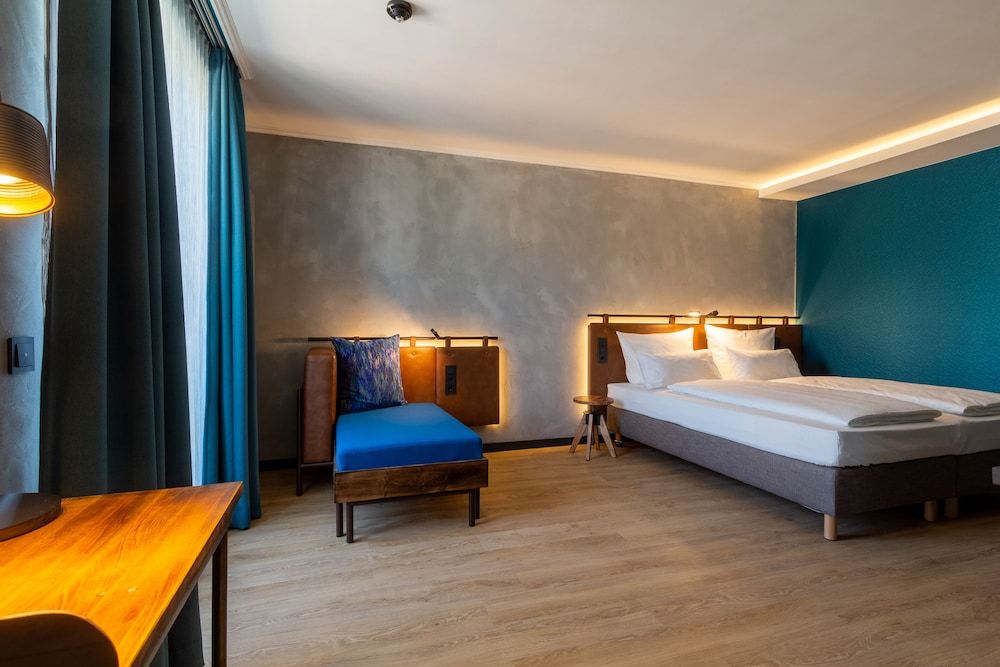 undefined Unsölds Factory Hotel