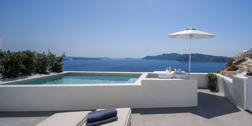 undefined Echoes Luxury Suites 4