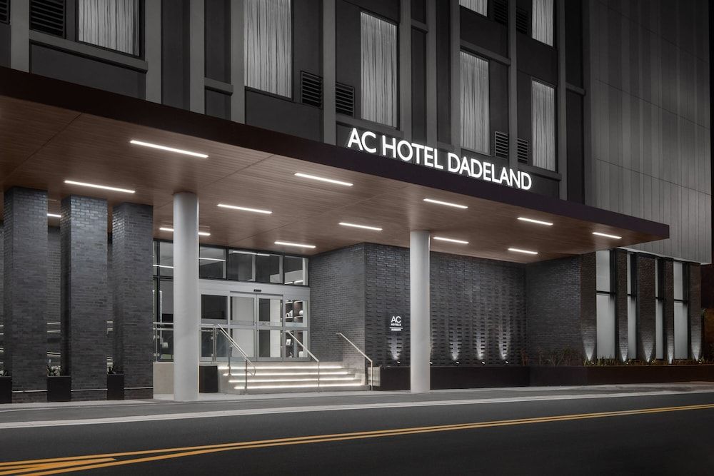 undefined AC Hotel by Marriott Miami Dadeland 7