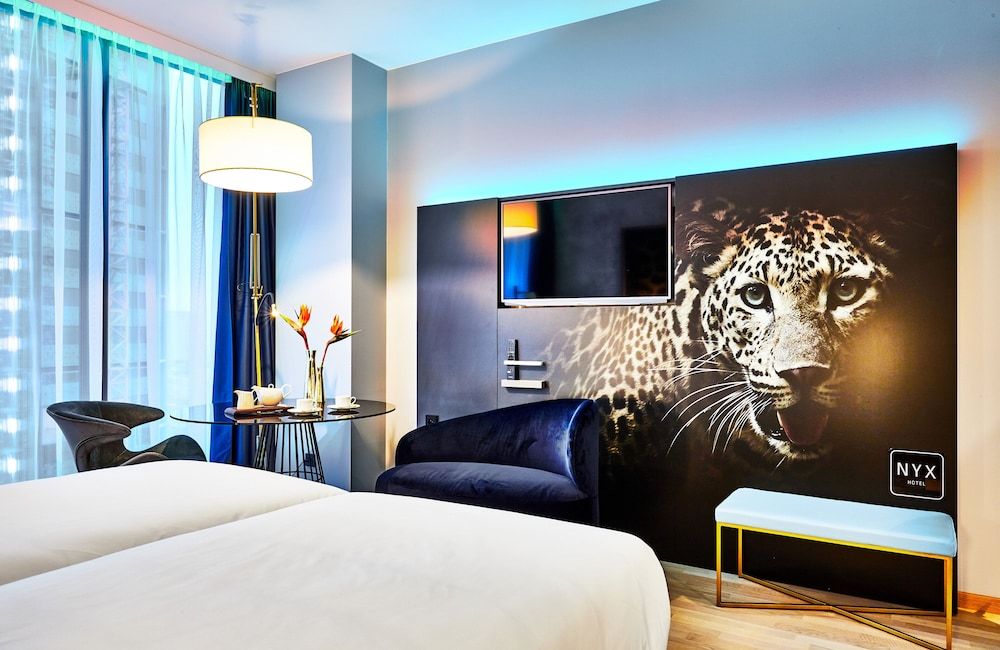 NYX Hotel Warsaw by Leonardo Hotels Comfort Room (Down To Earth) 12
