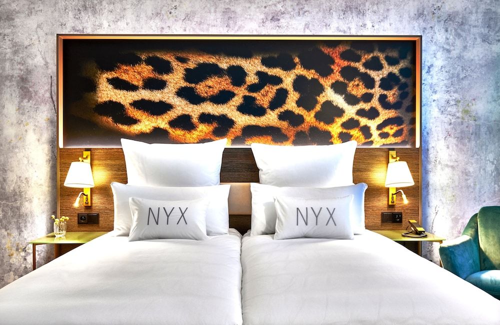 NYX Hotel Warsaw by Leonardo Hotels Comfort Room (Down To Earth) 10