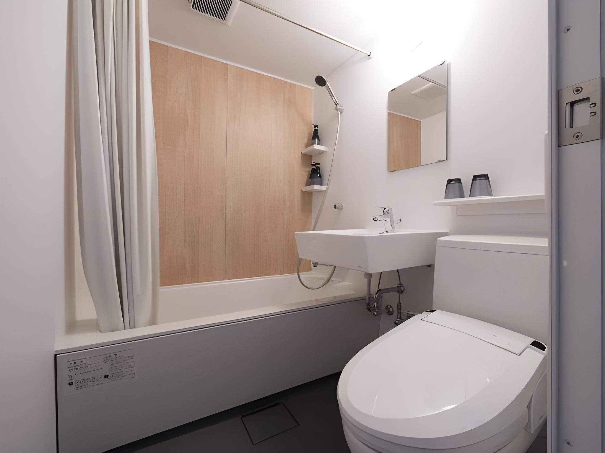 Corner Double Room with LG Styler - Non-Smoking