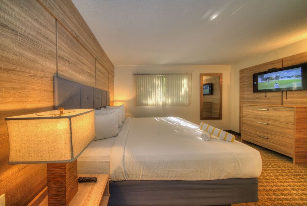 Club Lux Resort By the Beach Deluxe Apartment, 1 Bedroom 3