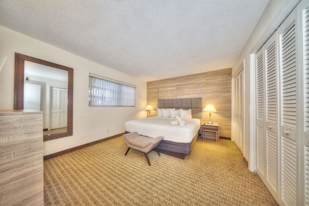 Club Lux Resort By the Beach Deluxe Apartment, 2 Bedrooms