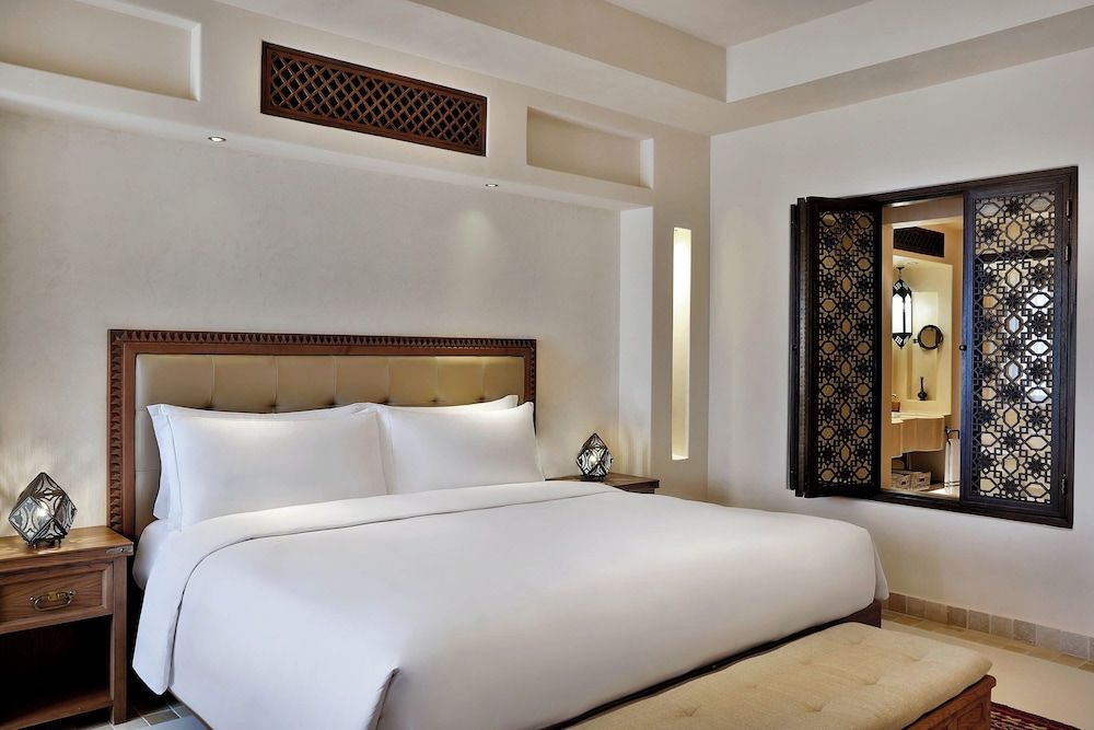 Al Wathba, a Luxury Collection Desert Resort & Spa, Abu Dhabi Superior Room, 1 King Bed, Balcony, Resort View 2