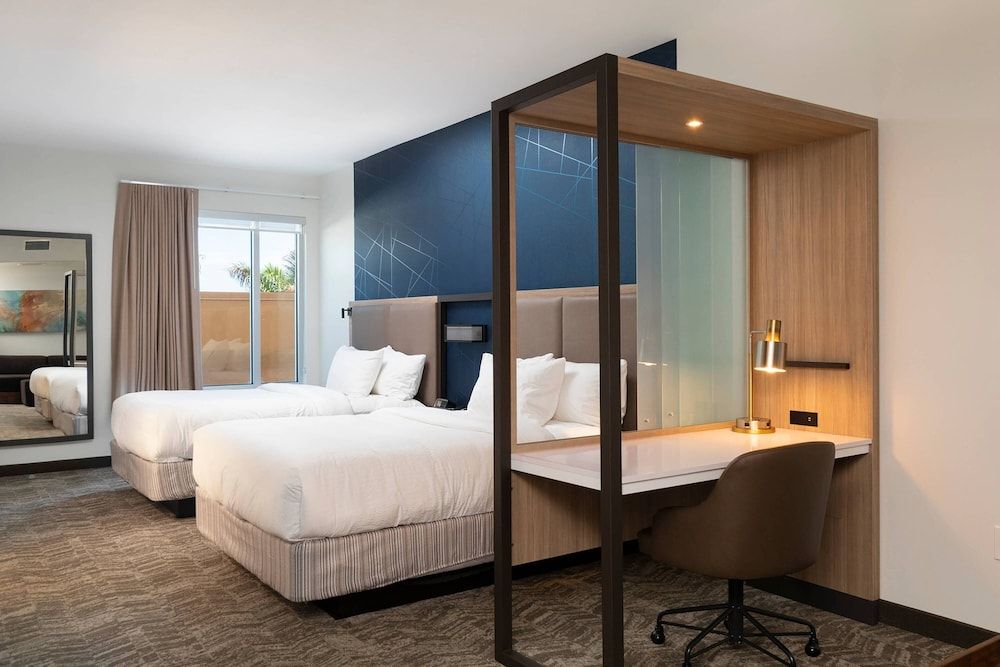 Suite, Multiple Beds
