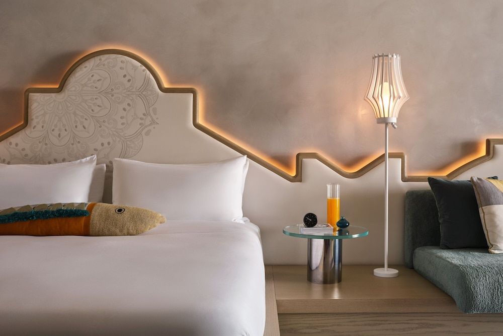 undefined W Algarve 10