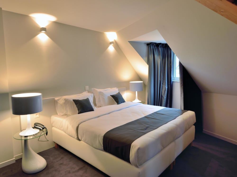 undefined Hotel Retro 3