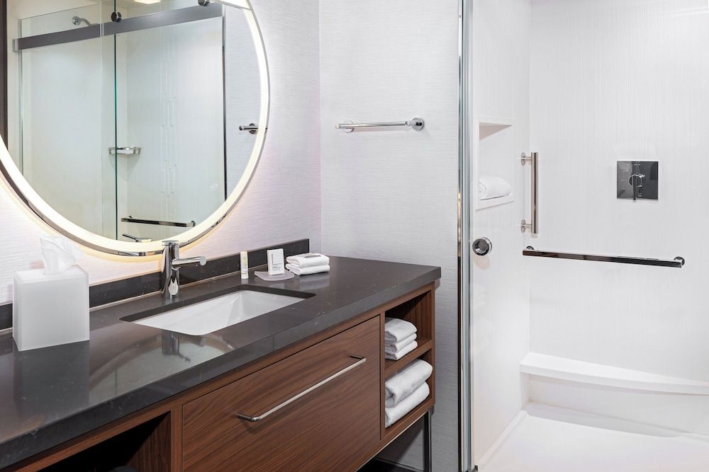 undefined Courtyard by Marriott Atlanta Midtown 9