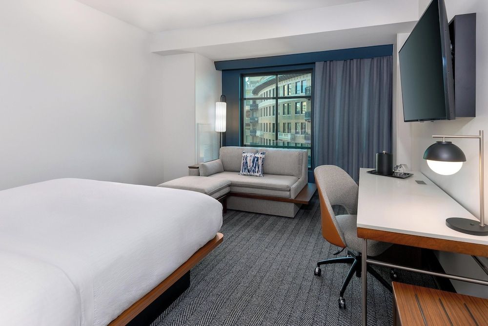 undefined Courtyard by Marriott Atlanta Midtown