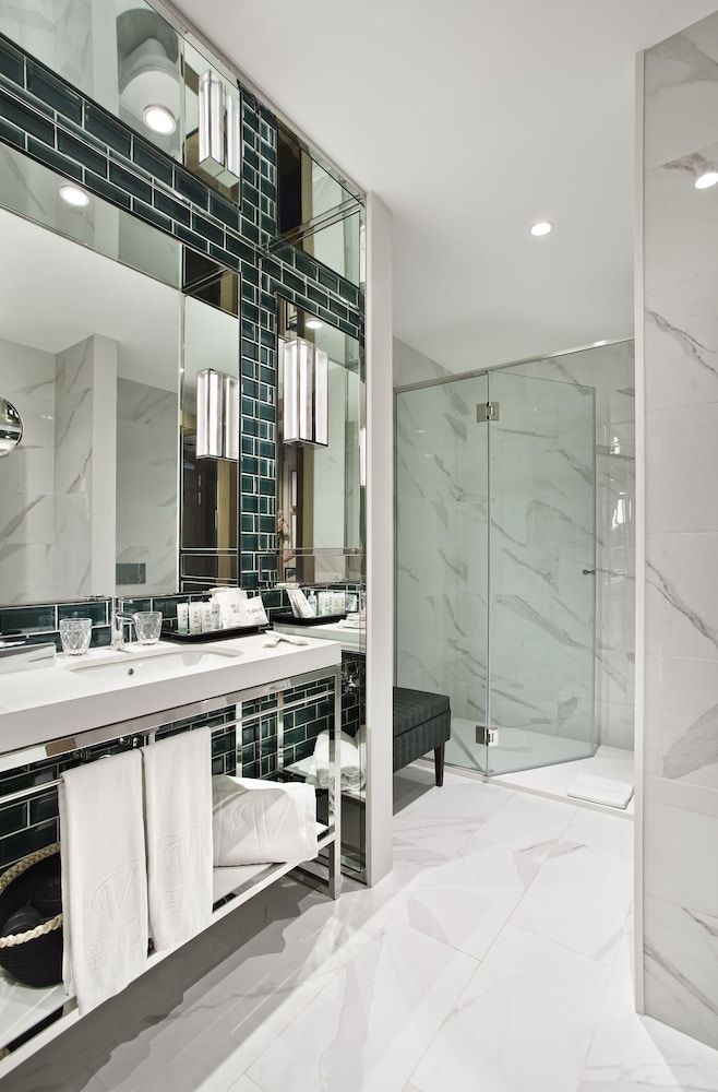 Vincci Ponte de Ferro Superior Triple Room, Partial Bridget View 2