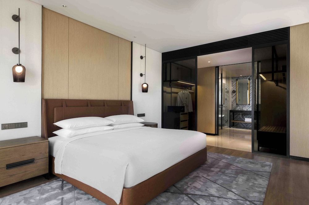 Junior Suite, 1 Bedroom, City View