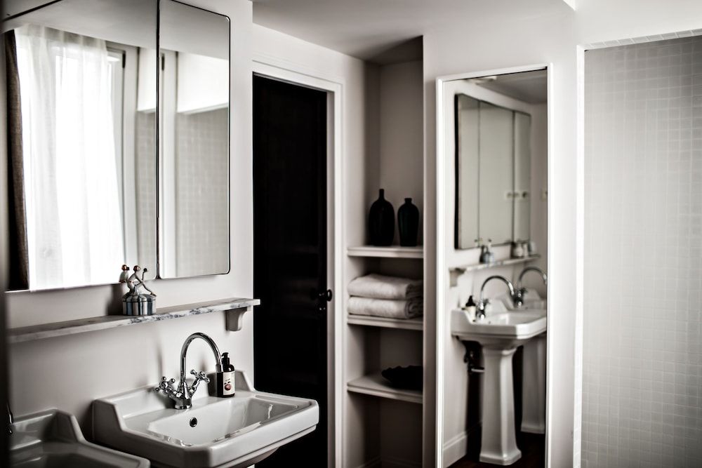 undefined Le Pigalle, a Member of Design Hotels 10