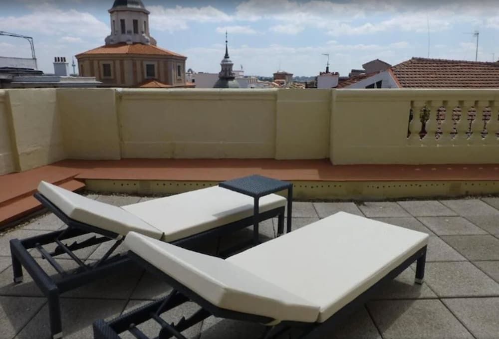 undefined Hostal Abadía Madrid 2