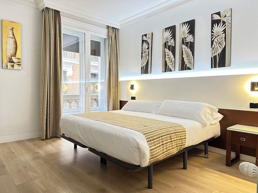 undefined Hostal Abadía Madrid 7