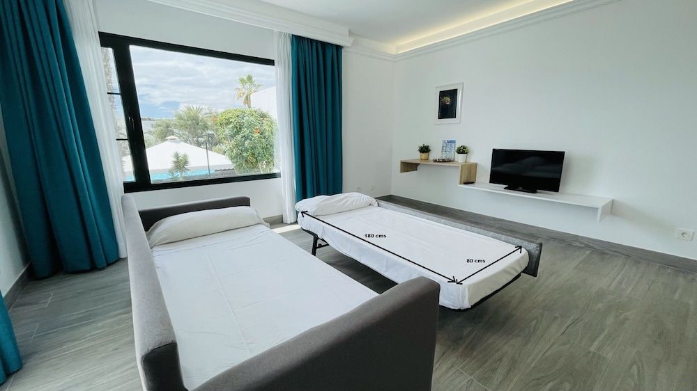 Palmeras Garden Superior Bungalow 5