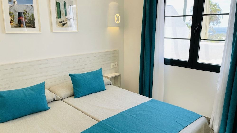 Palmeras Garden Superior Apartment 3