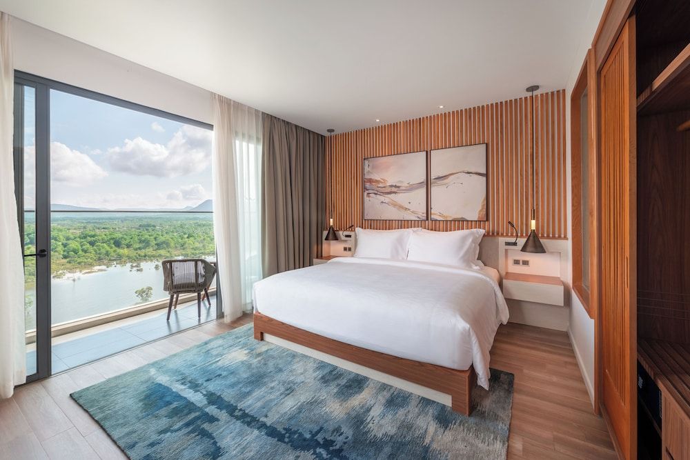 Mövenpick Villas & Residences  Phu Quoc Studio King Room with Balcony 3