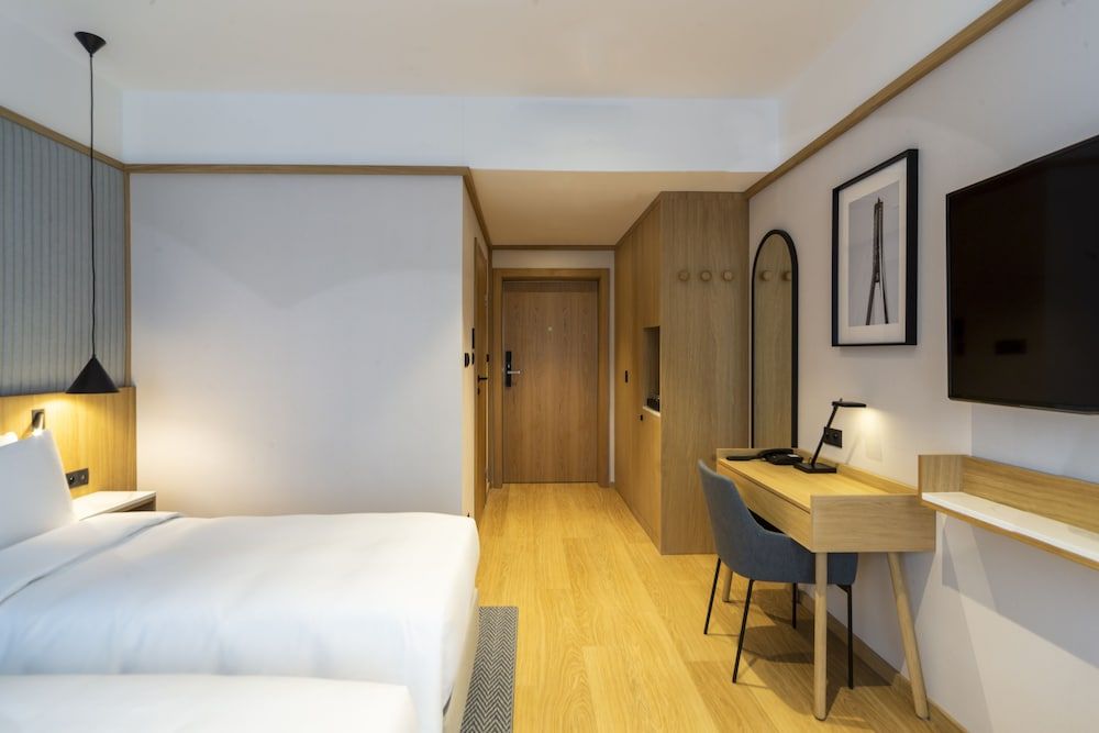 Radisson Hotel & Suites, Gdansk Room (Small Cosy) 6