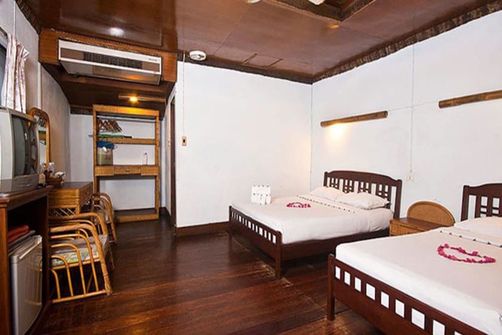 undefined Bill Resort 3