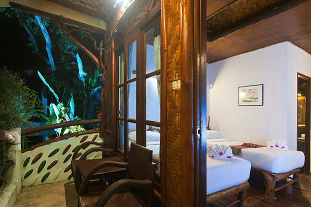 Bill Resort Building Room 8