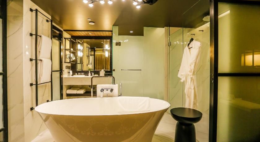 InterContinental Dhaka by IHG 1 King Classic 9