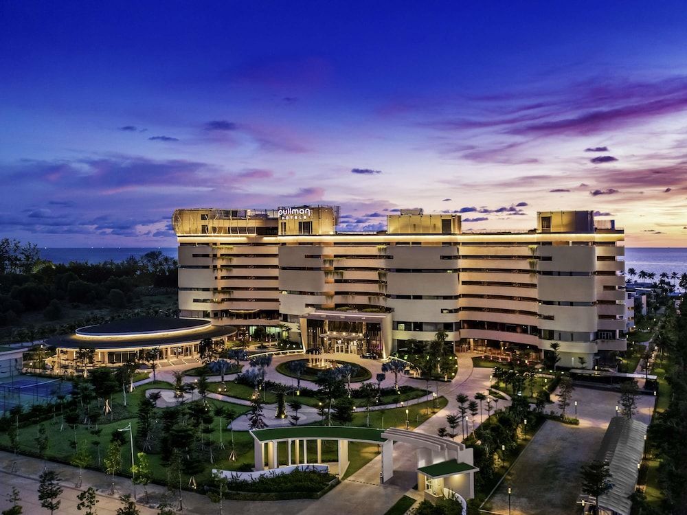 undefined Pullman Phu Quoc Beach Resort 5