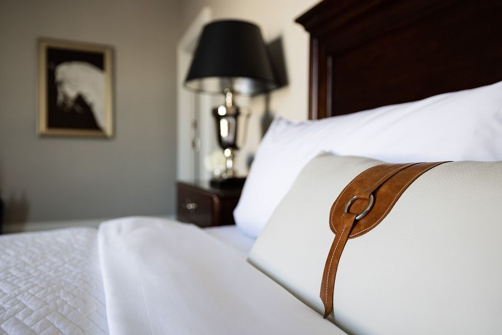 The Equestrian Hotel Standard Room, 2 Queen Beds 2