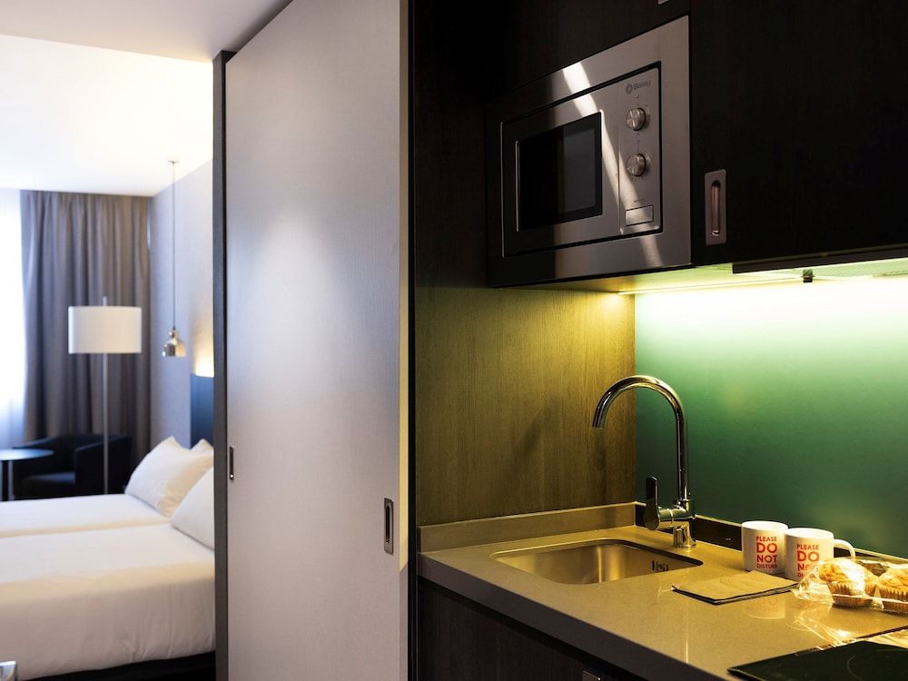 undefined HG City Suites Barcelona 8