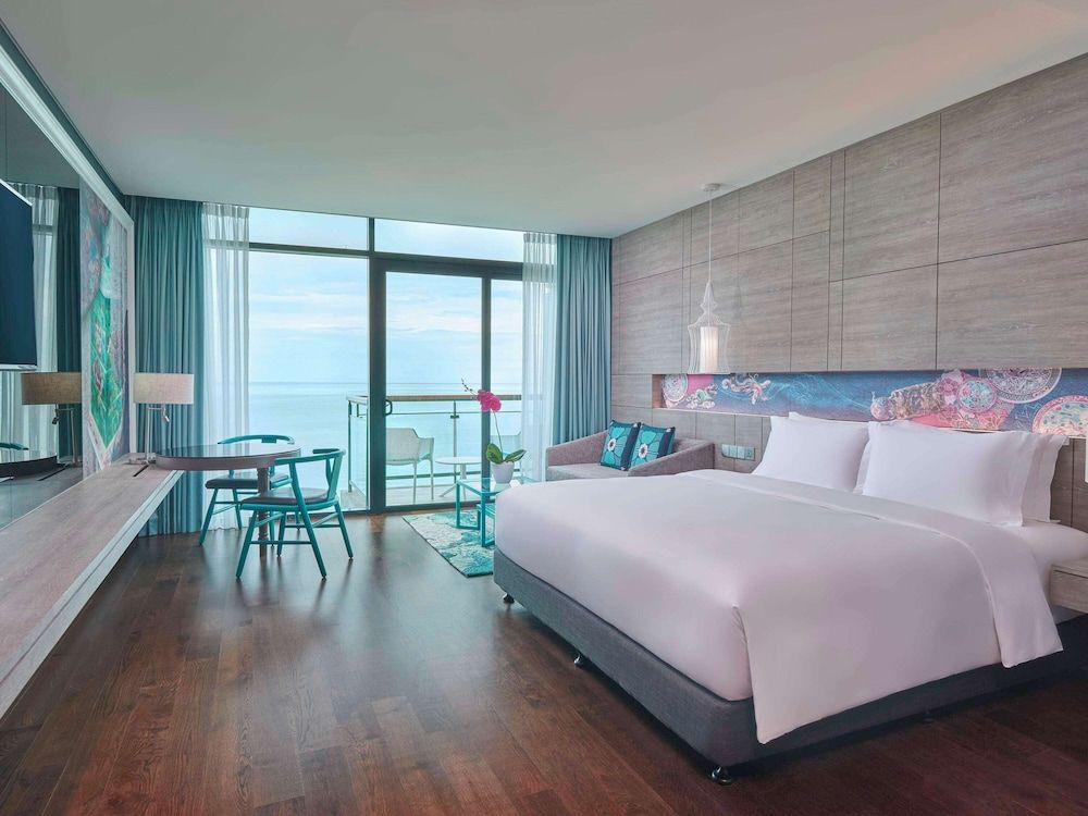 Premier Seaview Room - King