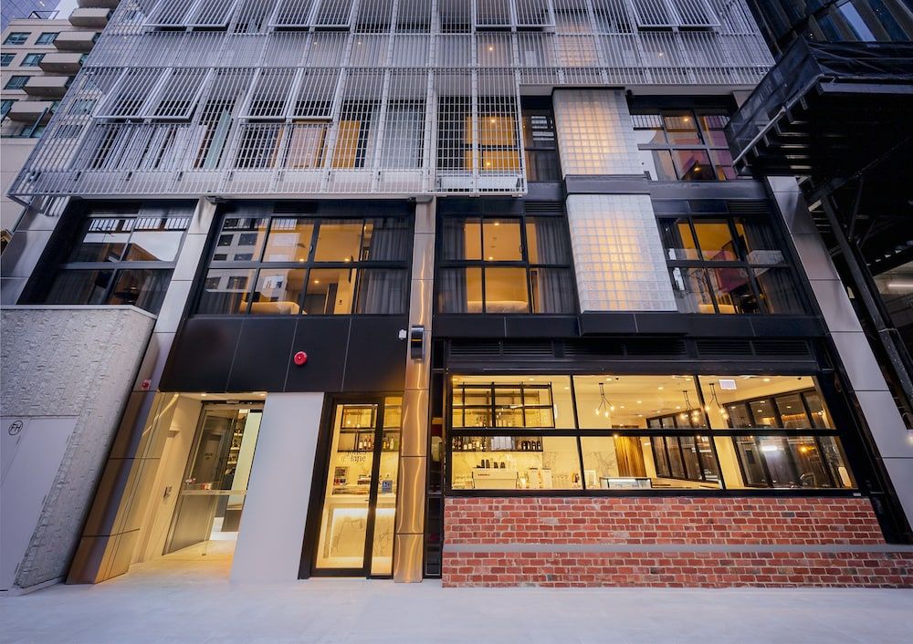 undefined Brady Hotels Jones Lane 5