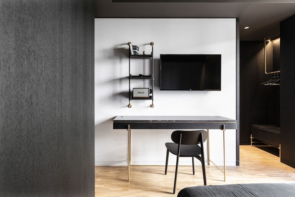 The Modernist Athens Superior Room, Balcony 8