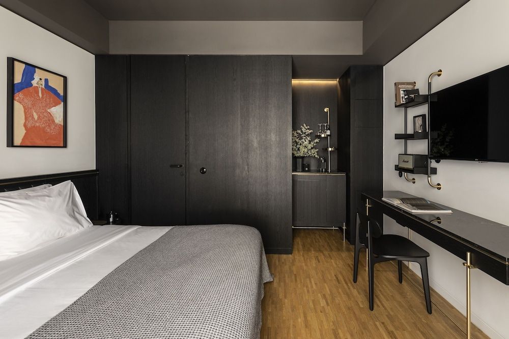 The Modernist Athens Superior Room, Balcony 2