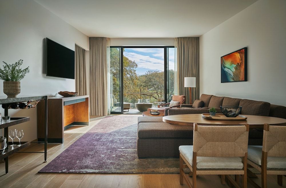 Montage Healdsburg N - Deluxe Vineyard One Bedroom Suite 7