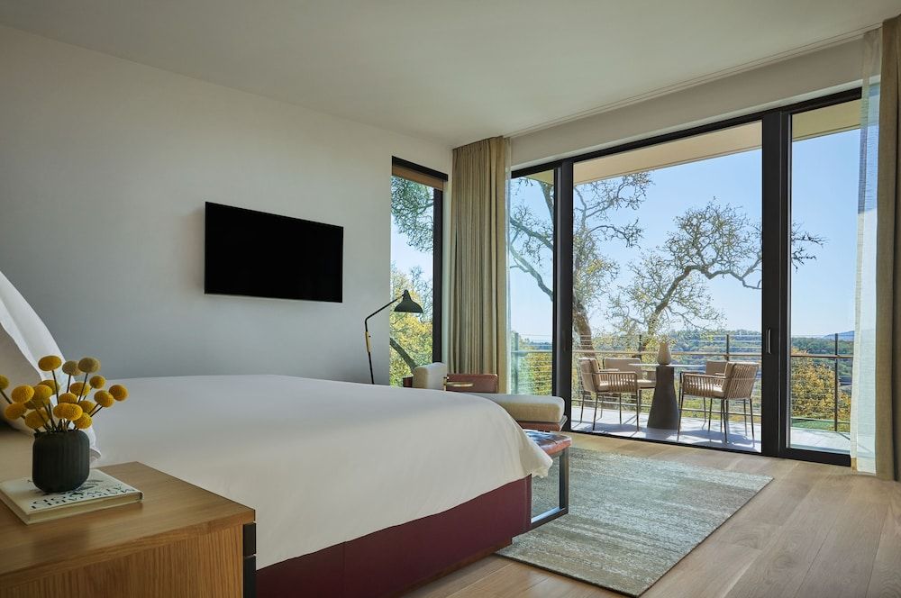 Montage Healdsburg Q - Deluxe Mountain One Bedroom Suite