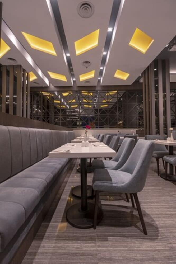 undefined Grand Picasso Hotel 7