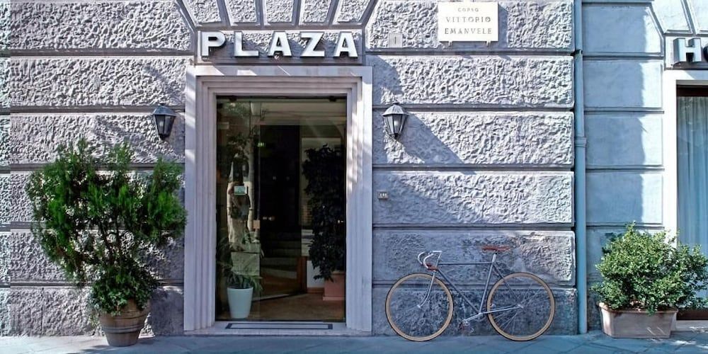 undefined Hotel Plaza 3