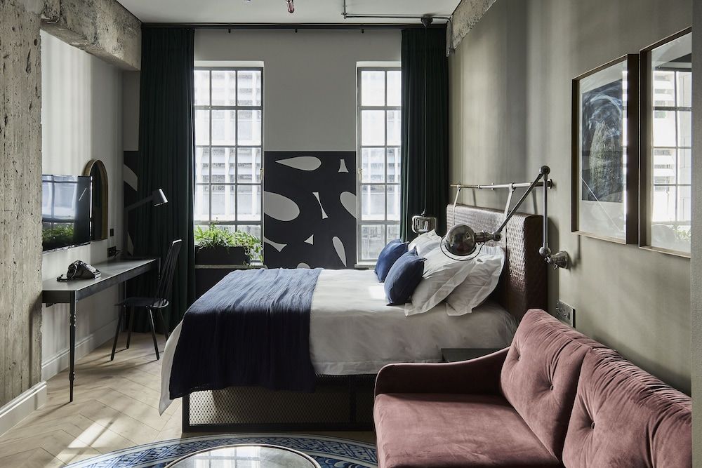 Gorgeous George by Design Hotels Studio room 2