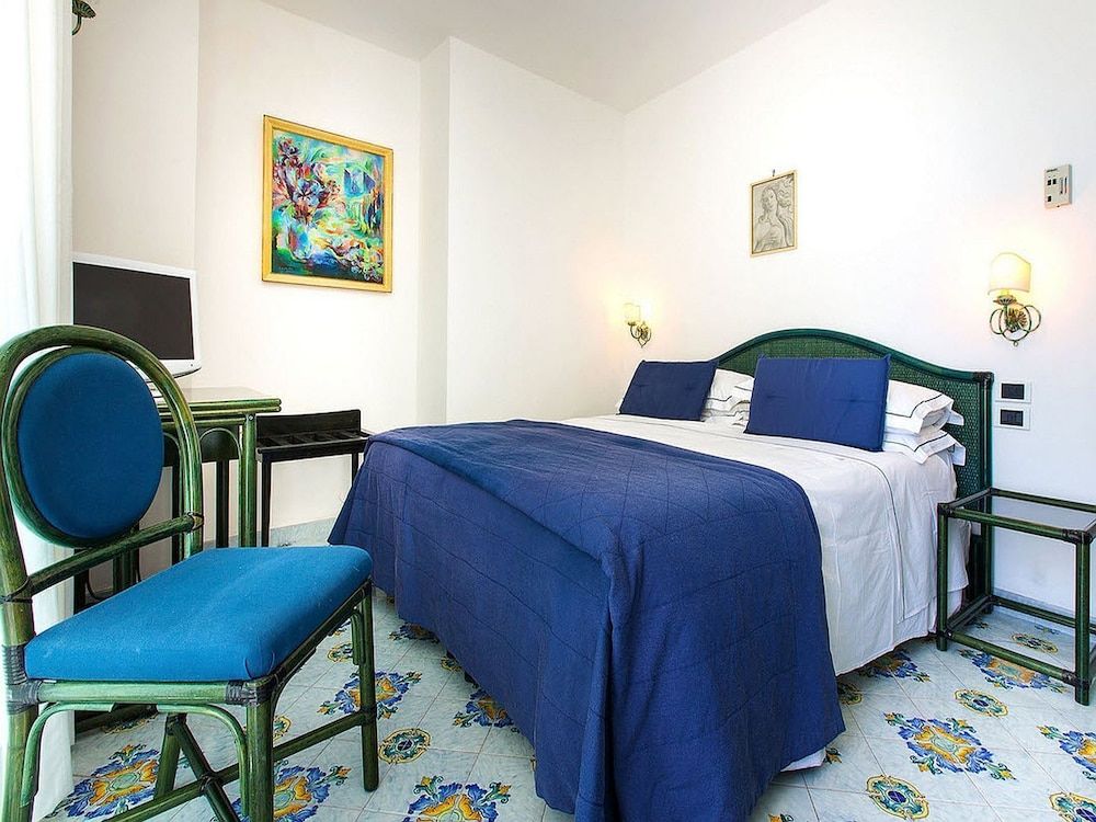 undefined Hotel La Vega 6