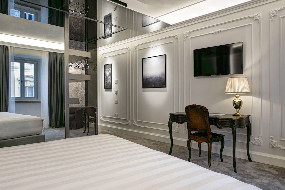 Grand Hotel Duchi d'Aosta Deluxe Room 7