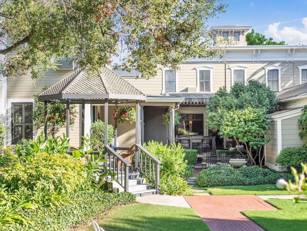 undefined The Upham Hotel 9