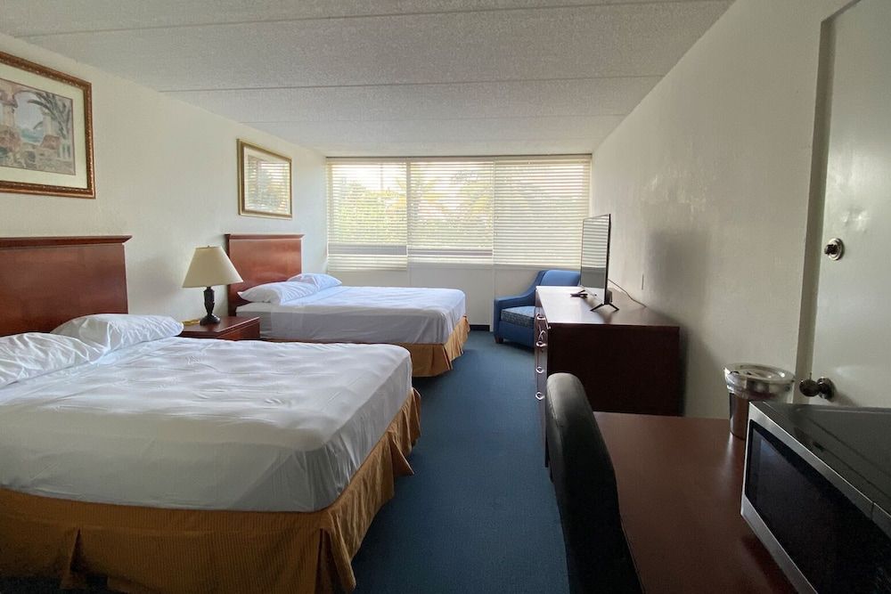 Miami Gardens Inn & Suites Doubled Bed Standard Room 4
