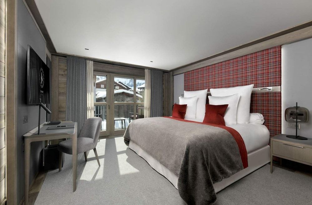 Deluxe Suite
