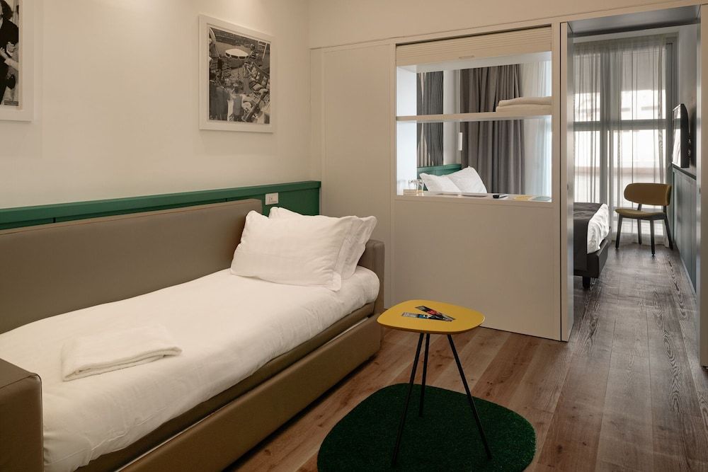 undefined Smart Hotel Napoli 2