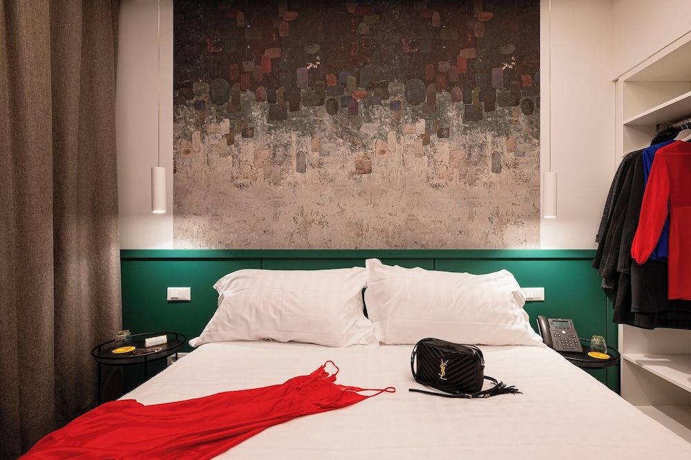 Smart Hotel Napoli Standard Double Room, 1 Double or 2 Twin Beds, No Windows 6