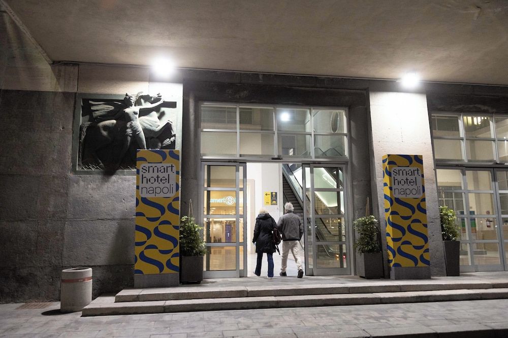 undefined Smart Hotel Napoli 9