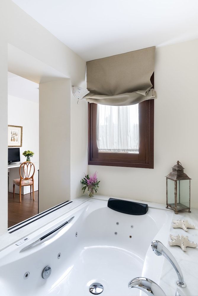 undefined Hotel Amadeus Sevilla 8